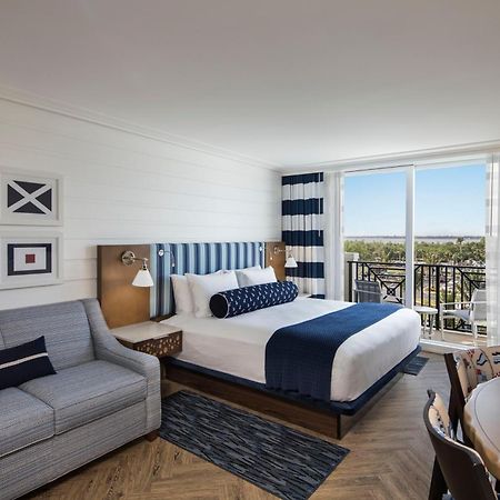 Hutchinson Shores Resort & Spa Дженсън Бийч Екстериор снимка