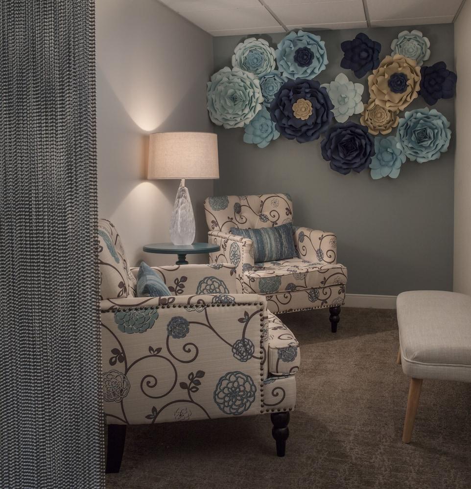 Hutchinson Shores Resort & Spa Дженсън Бийч Екстериор снимка