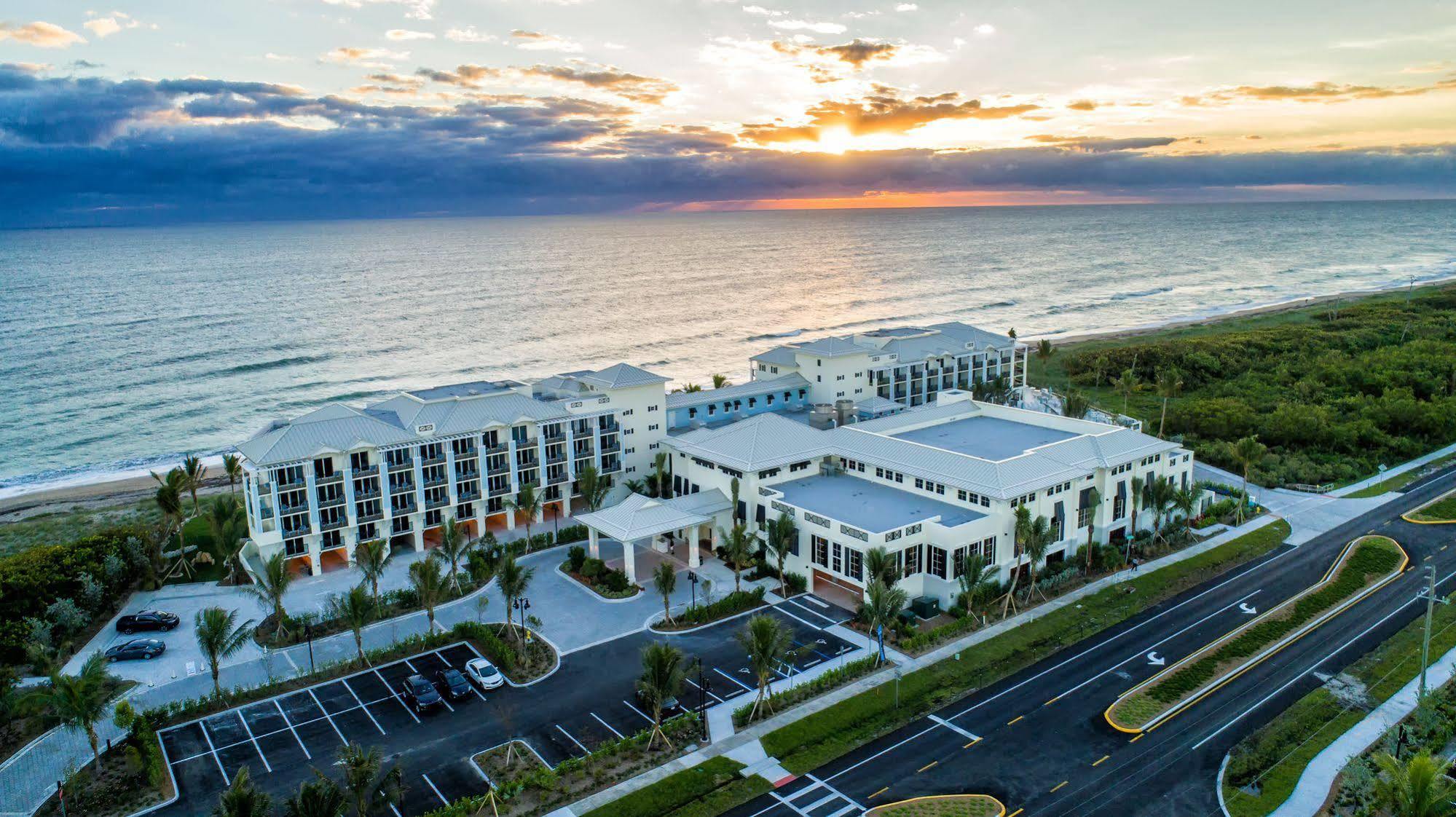 Hutchinson Shores Resort & Spa Дженсън Бийч Екстериор снимка
